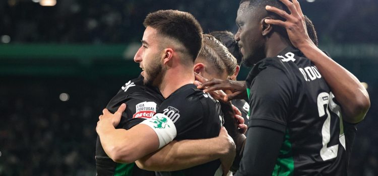 alt El uruguayo Maxi Araújo se reinventa en el Sporting de Portugal