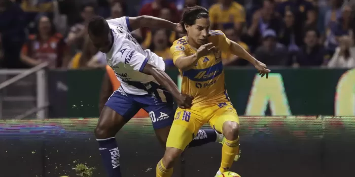 alt Diego Lainez asegura que desde que dejó al Betis se volvió más versátil