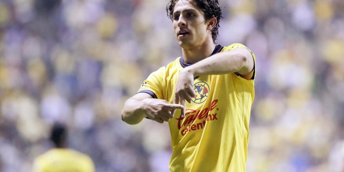 Alan Cervantes de América celebra un gol en el estadio Cuauhtémoc, de la ciudad Puebla (México). Imagen de archivo. EFE/ Hilda Ríos