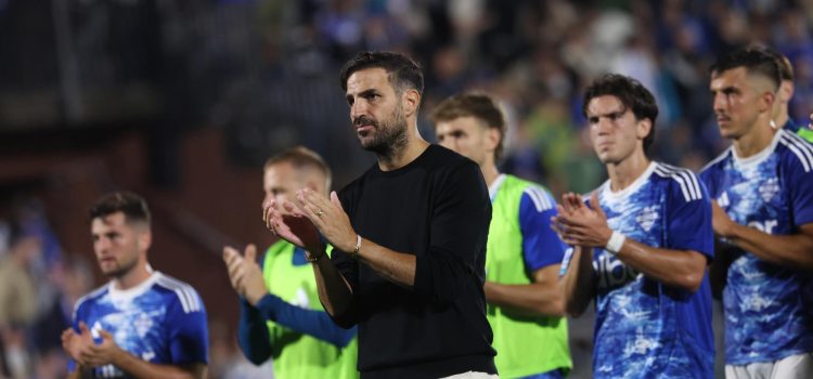 El entrenador del Como, Cesc Fabregas , durante un partido de la Serie A. EFE/EPA/MATTEO BAZZI