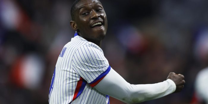 ALT Kolo Muani, cedido al Tottenham