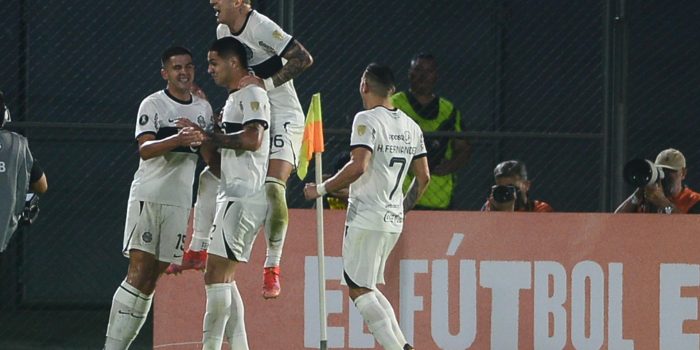 alt Olimpia gana de forma agónica ante Nacional y es tercero del torneo de fútbol en Paraguay