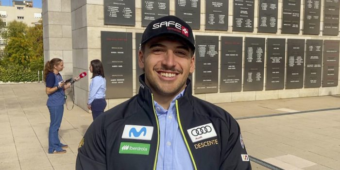 GRAF4123. MADRID, 29/10/2025.- Entrevista con Ander Mintegui, subcampeón del mundo junior de supergigante el año pasado (en la estación francesa de Chatel) y oro este año en la Universiada de Turín (Italia) -en Bardenocchia-, es una de las grandes promesas del esquí alpino español. EFE/Adrián R. Huber