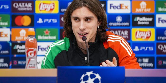 El defensa italiano del Arsenal, Riccardo Calafiori, durante una rueda de prensa en una foto de archivo. EFE/David Borrat.