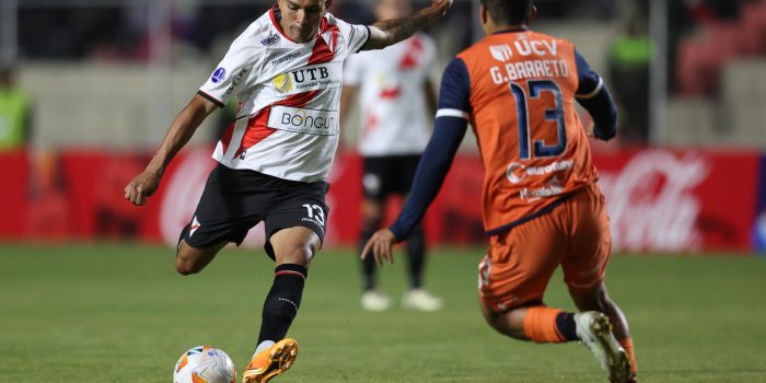 alt 2-0. Cuéllar y Martínes colocan a Always Ready en la cima del grupo A de la Sudamericana