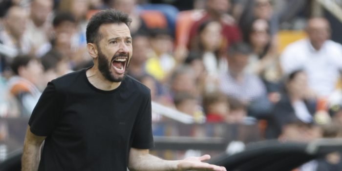 Carlos Corberán, entrenador del Valencia. EFE/Ana Escobar