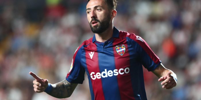 alt El central uruguayo Maturro, del Genoa italiano, jugará cedido en el Levante