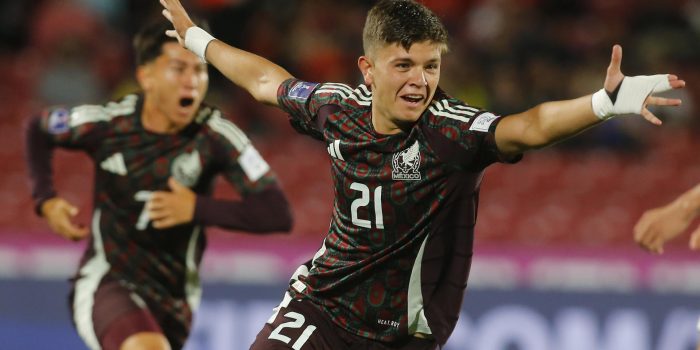 alt Olvera mantiene vivo el sueño de México en el Mundial