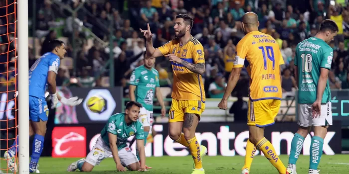 ALT El francés Gignac le da triunfo a Tigres sobre León en México