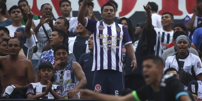 foto de archivo de aficionados de Alianza Lima. EFE/ Martín Fonseca