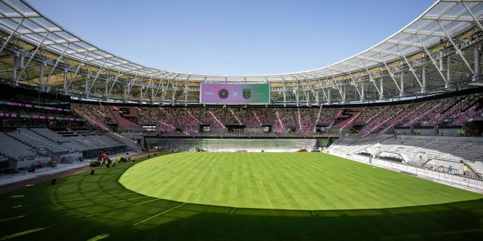 Fotografía cedida por el Inter Miami CF que muestra el interior del Estadio Nu, en Miami (Estados Unidos). EFE/Inter Miami /SOLO USO EDITORIAL /NO VENTAS /SOLO DISPONIBLE PARA ILUSTRAR LA NOTICIA QUE ACOMPAÑA /CRÉDITO OBLIGATORIO