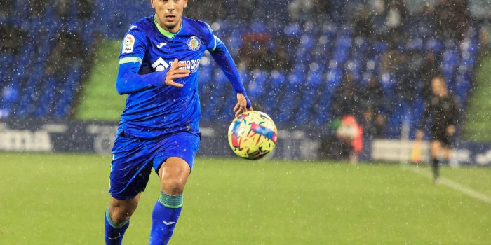 alt El Getafe oficializa la salida del argentino Angileri al Corinthians