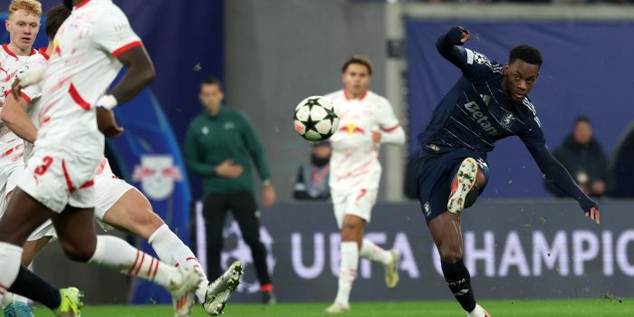 alt El Aston Villa completa el traspaso del colombiano Durán