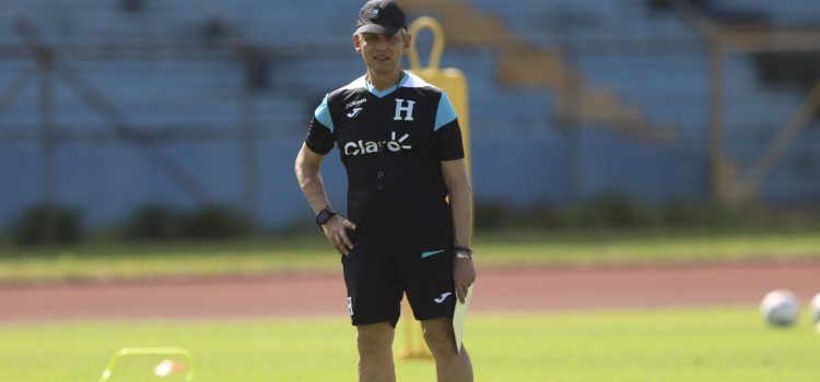 alt El colombiano Reynaldo Rueda, el artífice del gran presente de la selección de Honduras