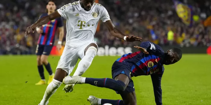 alt El Bayern no descarta renovación de Alphonso Davies