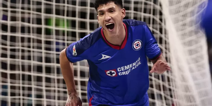 ALT Antuna admite que al Cruz Azul le cuesta adaptarse al estilo agresivo de Anselmi