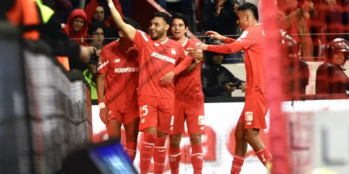 alt Toluca golea al León y salta al sexto lugar del torneo Clausura 2024 del fútbol en México