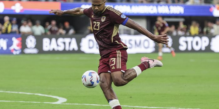 alt Rondón agranda su leyenda con el gol que clasifica a Venezuela y deja al Tri en llamas
