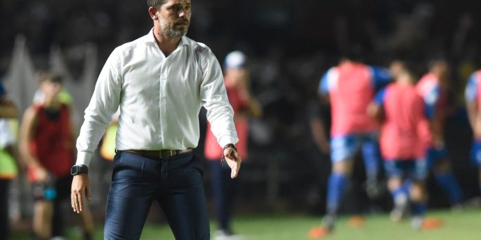 Imagen de archivo del entrenador argentino Fernando Gago. EFE/ Javier Escobar