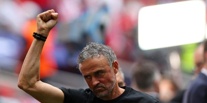 El entrenador del PSG Luis Enrique antes de la final de la Liga de Campeones en Budapest, Hungría. EFE/EPA/ANNA SZILAGYI