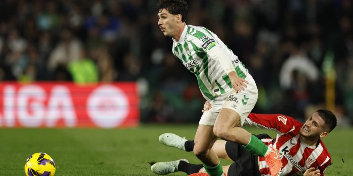 alt El estadounidense Johnny Cardoso amplía su contrato con el Betis