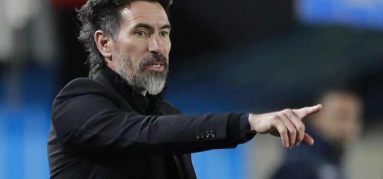 Fotografía de archivo del entrenador de Estudiantes de La Plata, Eduardo Domínguez. EFE/ Demian Alday Estevez