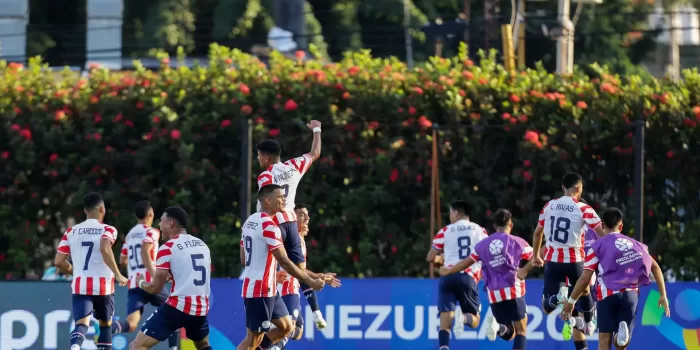 alt 4-3. El paraguayo Diego Gómez marca con un doblete el camino de la victoria ante Uruguay