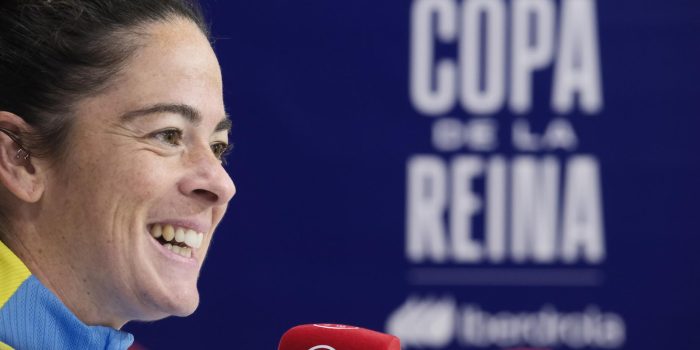 La jugadora del FC Barcelona Marta Torrejón ha analizado este viernes las opciones de su equipo en la final de la Copa de la Reina, en la que este sábado se enfrenta al Atlético de Madrid en el estadio de Gran Canaria. EFE/Ángel Medina G.