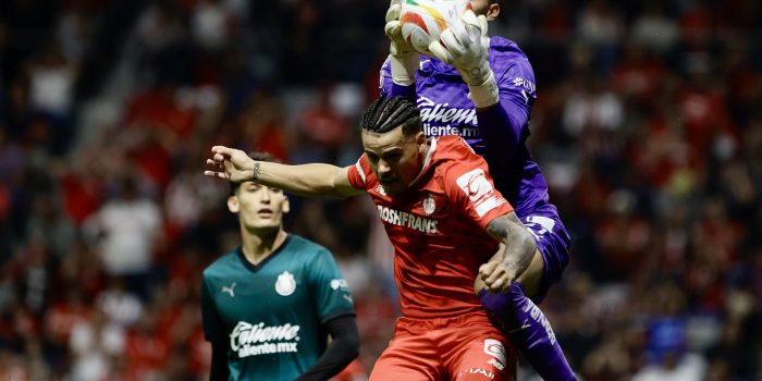 alt El uruguayo Araujo rescata empate para Toluca ante el líder Cruz Azul