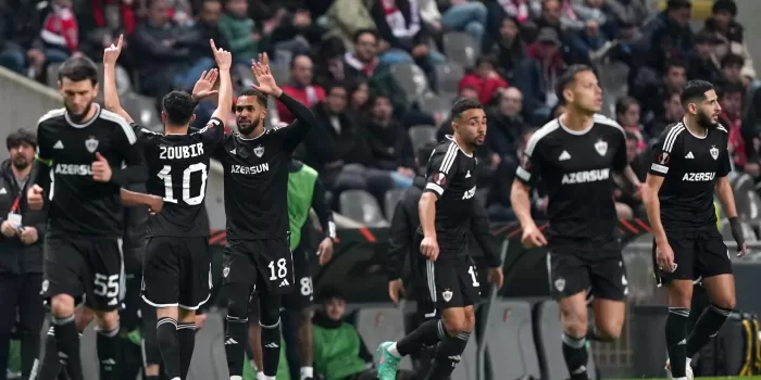 ALT El colombiano Duran anota en la derrota del Qarabag