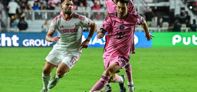 Fotografía de archivo del jugador del Inter Miami Lionel Messi durante un partido de la Major League Soccer (MLS). EFE/ Giorgio Viera