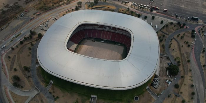 Fotografía aérea donde se observan los trabajos de remodelación de la cancha del Estadio Guadalajara este viernes, en la ciudad de Guadalajara, Jalisco (México) Imagen de archivo. EFE/ Francisco Guasco