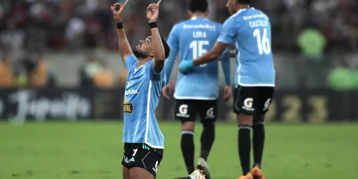 alt Uruguayo y argentino, inician como goleadores en Perú
