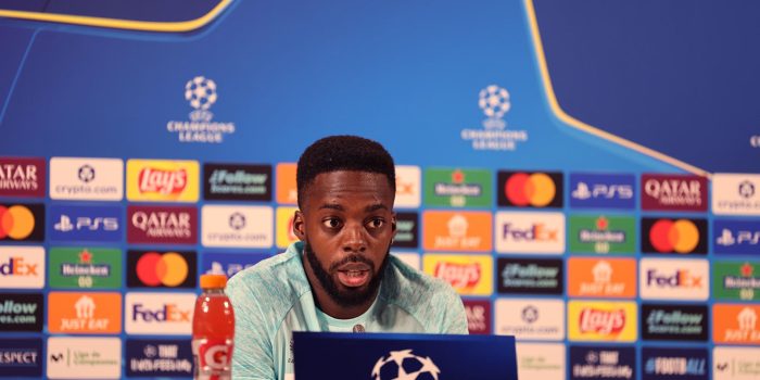 El jugador del Athletic de Bilbao Iñaki Williams en rueda de prensa previa al partido del martes ante el Arsenal en San Mamés, choque de la primer jornada de la Fase de Liga de la Liga de Campeones.EFE/Luis Tejido