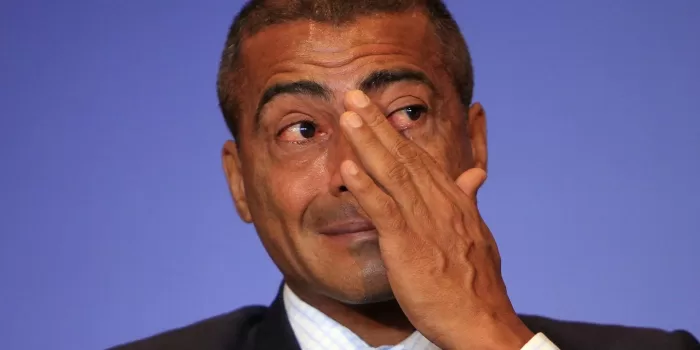 alt Romário dice que cumplirá el sueño de jugar profesionalmente junto a su hijo