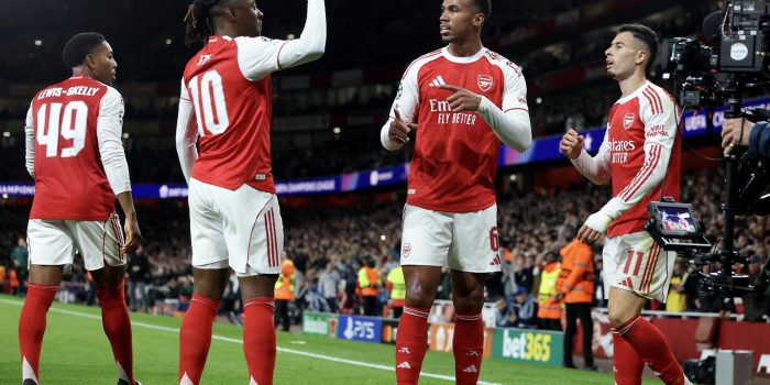 Los jugadores del Arsenal celebran un gol durante un partido de Liga de Campeones el pasado 21 de octubre. EFE/EPA/NEIL HALL