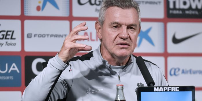 alt Javier Aguirre: "El Atlético de Madrid exige mucho, te lleva al límite"