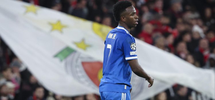 El jugador del Real Madrid Vinicius Junior durante el partido de la UEFA Champions League entre Benfica y Real Madrid en Lisboa, Portugal EFE/EPA/JOSE SENA GOULAO