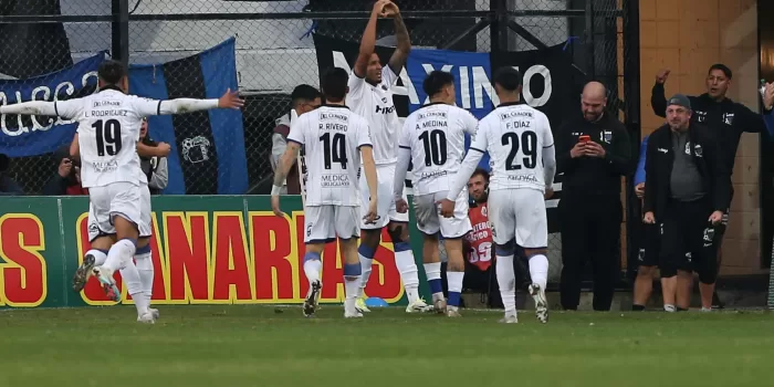 Resumen del partido Cerro 1-1 Peñarol hoy por el Campeonato Uruguayo