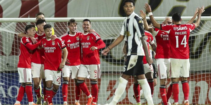 alt Enzo Barrenechea no tendrá que operarse y podría volver este mes, asegura Mourinho