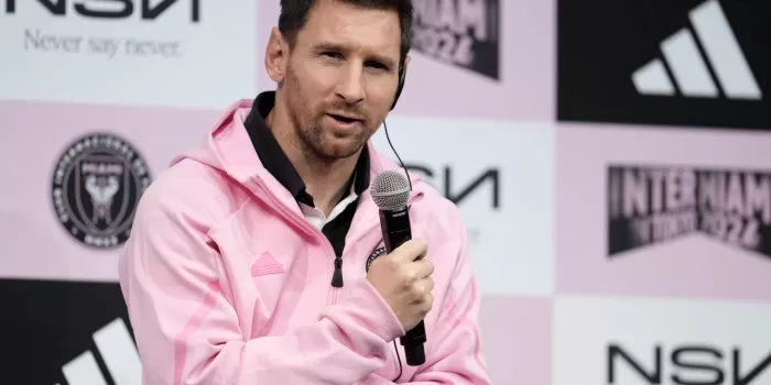 alt Messi califica al Vissel Kobe de "grandísimo equipo" y afirma que lo seguía por Iniesta