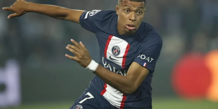 alt Silencio confiado del PSG en una posible prolongación de Mbappé, a punto de quedar lib