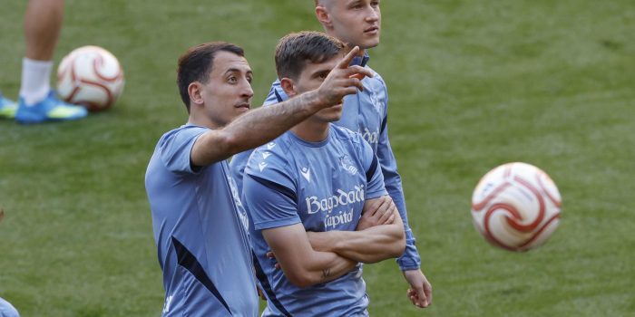 Mikel Oyarzabal, durante el entrenamiento de este viernes. EFE/ Julio Muñoz