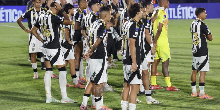 Foto de archivo de los jugadores del Atlético Mineiro tras perder la Copa Sudamericana, ante Lanús, el pasado 22 de noviembre de 2025. EFE/ Mauricio Dueñas Castañeda