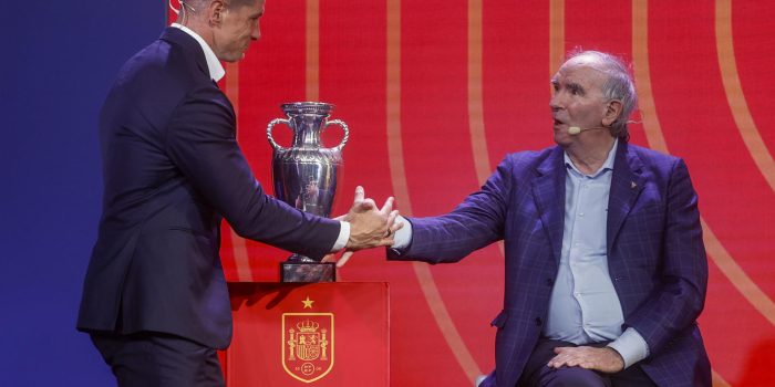 alt Pedri, Fermín, Ayoze, Nacho, Aleix García y Llorente, novedades para la Eurocopa