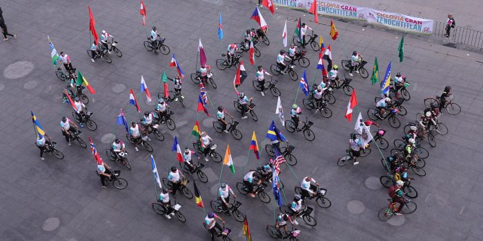 Fotografía cedida este domingo por el Gobierno de la Ciudad de México, donde se observa a competidores de durante una rodad rodada ciclista en la Ciudad de México (México). EFE/Gobierno de la Ciudad de México/SOLO USO EDITORIAL/NO VENTAS/SOLO DISPONIBLE PARA ILUSTAR LA NOTICIA QUE ACOMPAÑA(CRÉDITO OBLIGATORIO)
