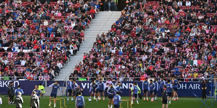 Los jugadores del Atlético de Madrid, durante el entrenamiento. EFE/Fernando Villar