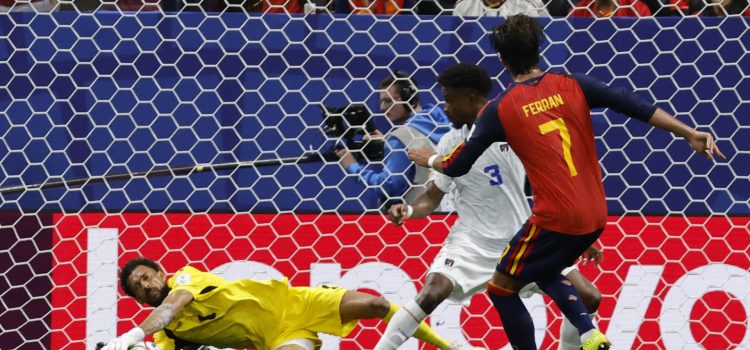 alt SIN FINURA: español Simón admite el extraño tropiezo de España ante Cabo Verde