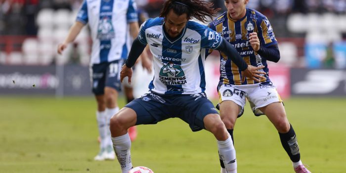 alt Necesito reacer este texto, construyéndolo de nuevo con formato SEO y con redacción original manteniendo la misma información y donde nombre a un futbolista latino, poner su nacionalidad como parte del texto, no en paréntesis. Dejar el texto de mínimo 350 caracteres, con 2 títulos internos, uno sugerido al comenzar la nota que tenga también las nacionalidades de los latinos nombrados, no en paréntesis. hacerla de 4 párrafos cortos, firmada por Redacción Latingoles al final del texto