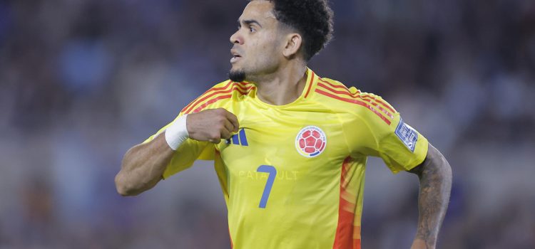 alt Luis Díaz llega a Barranquilla para el partido entre Colombia y Bolivia